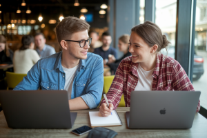 Différence apprenti et alternance : vos questions, nos réponses
